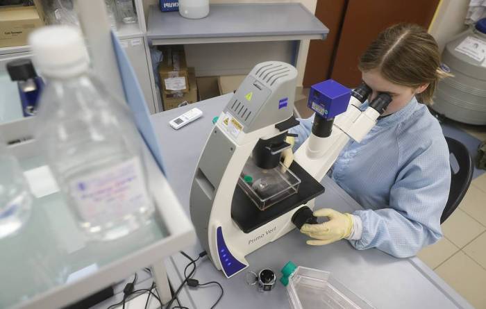 Российским ученым удалось расшифровать полный геном коронавируса
