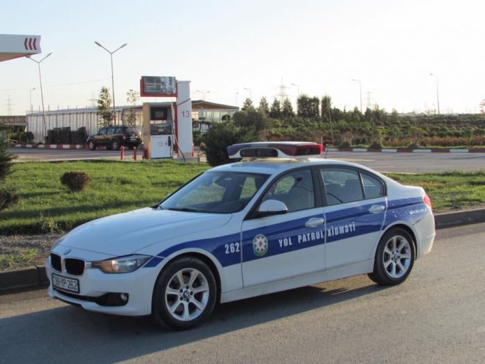 В Баку штрафуют водителей пользующиеся личными автомобилями без крайней необходимости
