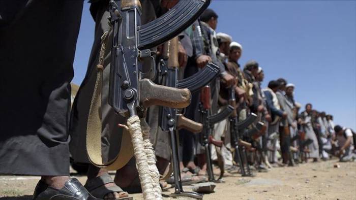 На западе Йемена идут бои у порта Ходейда
