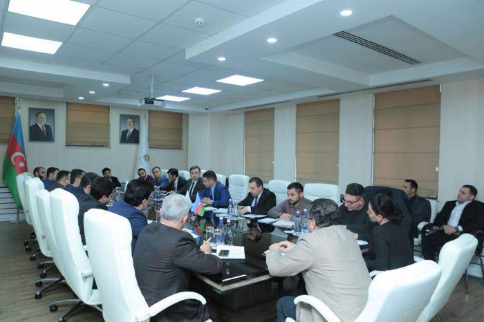 В Агентстве по развитию МСБ Азербайджана прошла встреча с предпринимателями торговли и общепита