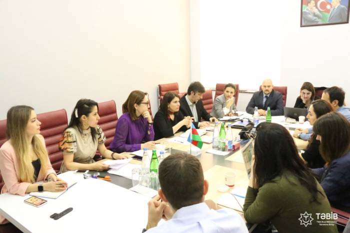 В Баку прошли обсуждения с экспертами ВОЗ в связи с распространением коронавируса 