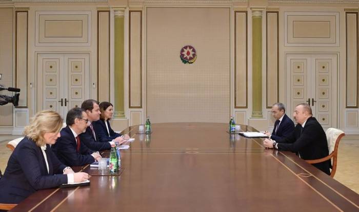 Президент Ильхам Алиев принял делегацию Европейского банка реконструкции и развития 