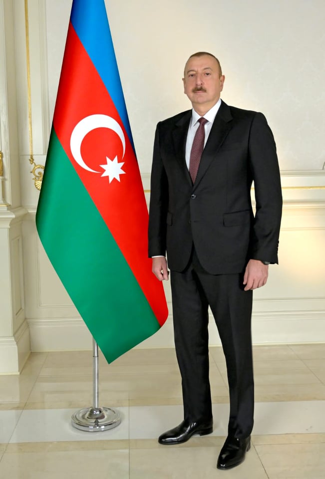 Ильхам Алиев поздравил главу Бангладеш
