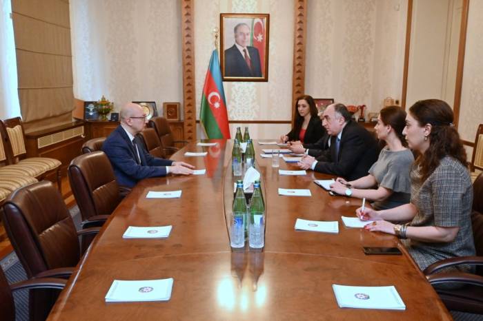 Эльмар Мамедъяров принял посла Узбекистана в Азербайджане
