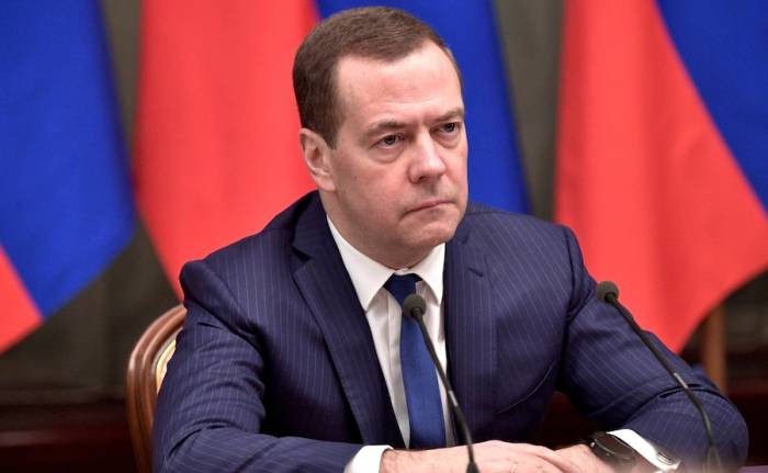 Зачем Медведев приехал в Казахстан

