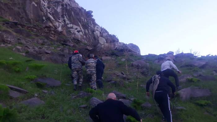 В Армении женщина упала в ущелье реки 
