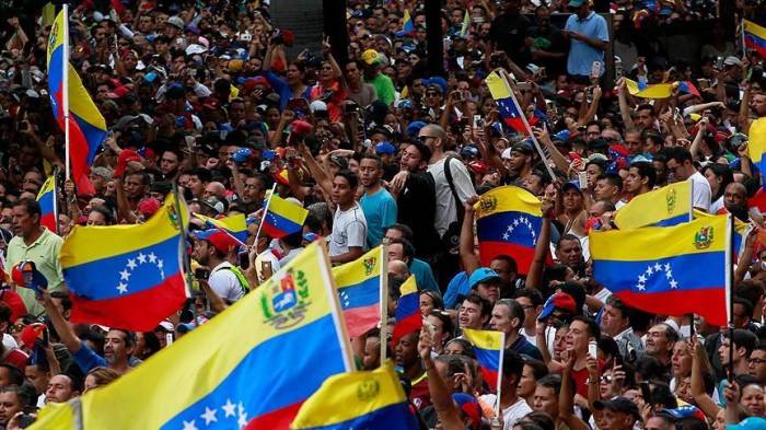 Венесуэла: минул год с момента попытки переворота
