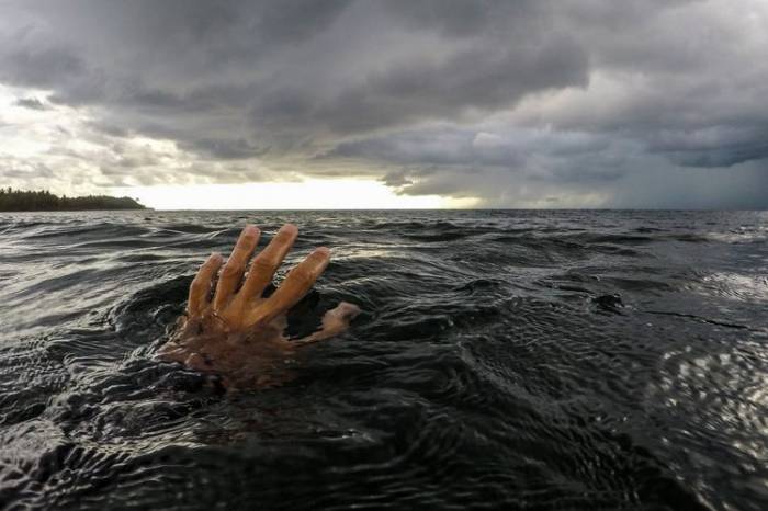 Найдены тела отца и сына, утонувших в водоканале в Нефтчале