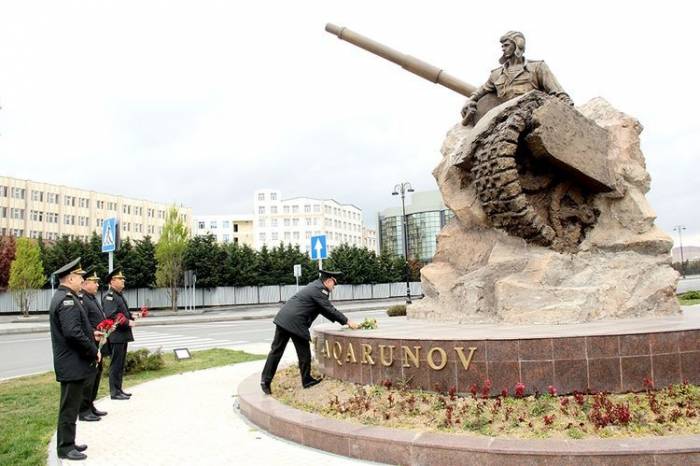Почтена память Национального Героя Азербайджана Альберта Агарунова