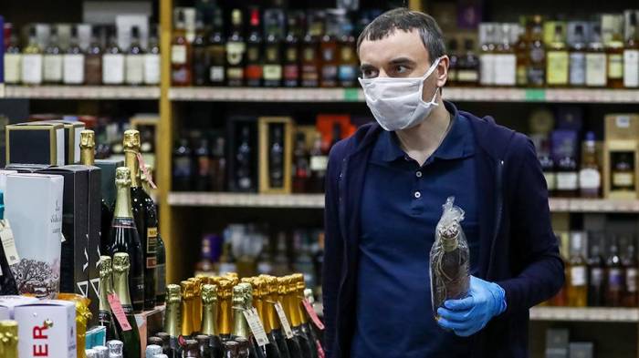 В Минздраве предложили ограничить продажу крепкого алкоголя по всей России
