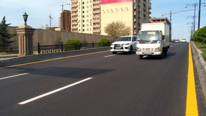 На ряде улиц и дорог Баку проведены ремонтные работы - ФОТО