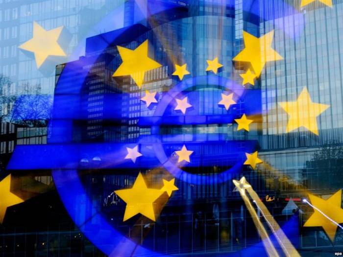 Еврозона во втором квартале 2020 года скатится в рецессию
