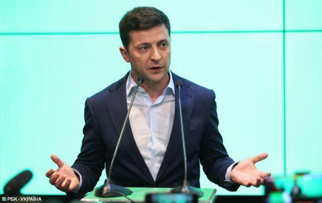 У Зеленского заявили о невозможности смягчения карантина в Украине

