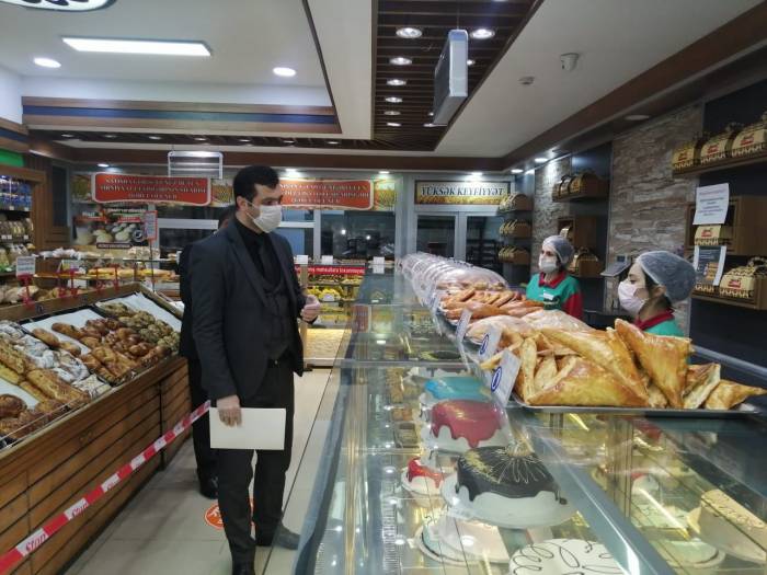 В пунктах продажи продуктов питания в Гяндже проведены мониторинги в связи с особым режимом карантина