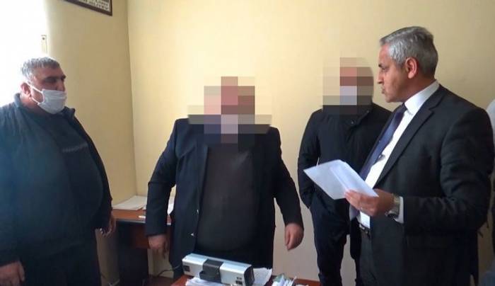 В Азербайджане задержан председатель муниципалитета, нарушивший карантинный режим