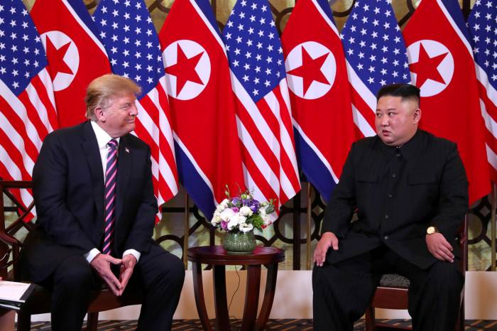 Трамп не стал комментировать здоровье Ким Чен Ына, пожелав ему всего хорошего