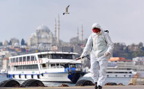 В Турции за последние сутки от коронавируса скончались 95 человек
