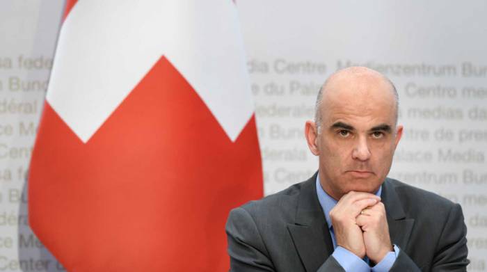 Швейцария в июне значительно смягчит карантинные ограничения
