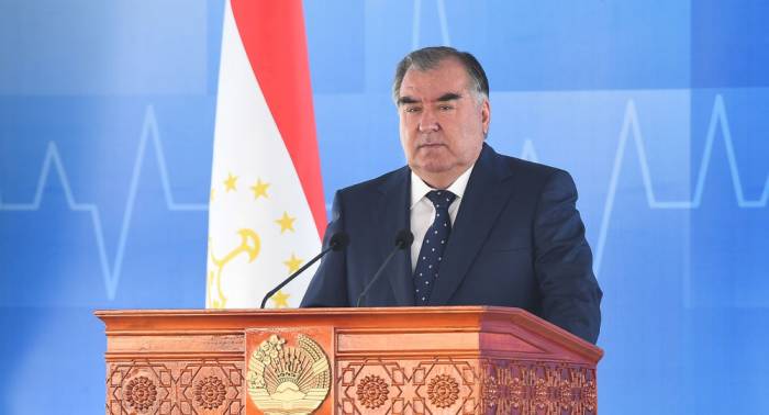 Рахмон поздравил пограничников Таджикистана с профессиональным праздником