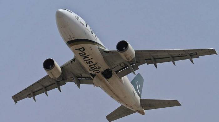 Пассажирский самолет разбился в Пакистане
