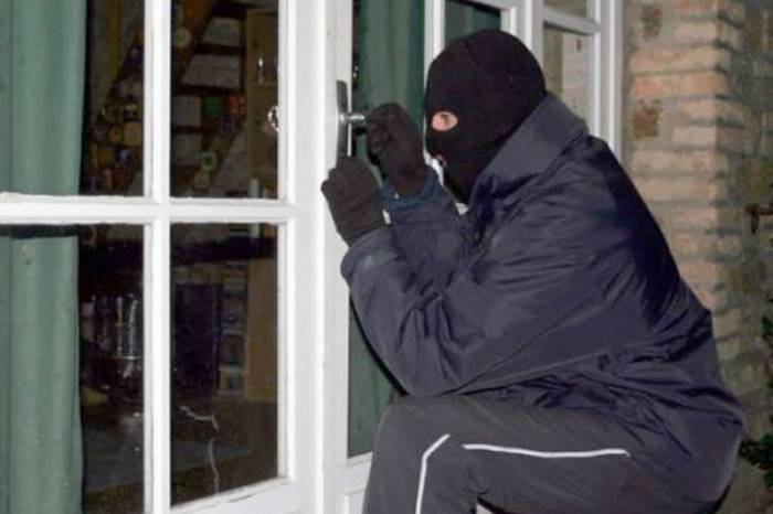 В Азербайджане грабители совершили налет на дом предпринимателя, есть раненые