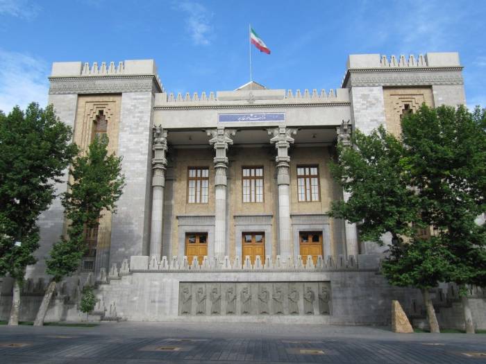 МИД Ирана поздравил азербайджанский народ с Днем Республики
