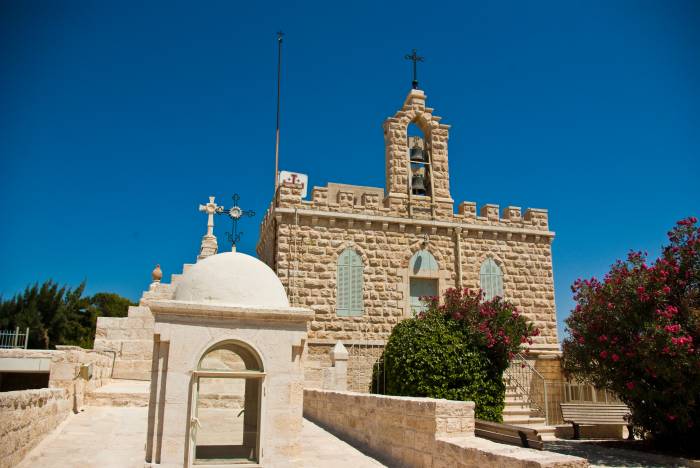 Базилика Рождества Христова и Мечеть Ибрагими открылись в Палестине после карантина