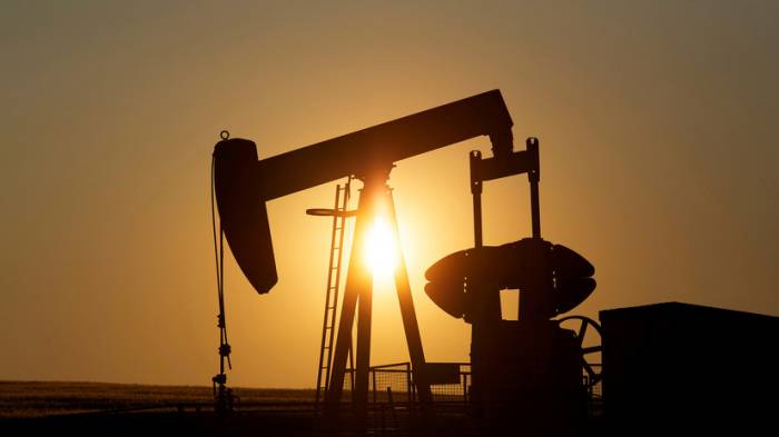 Цены на нефть коррекционно снижаются
