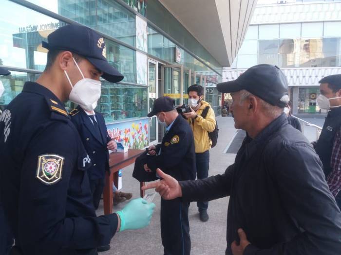 У сотрудников полиции, несущих службу в Бакинском метрополитене, коронавирус не диагностирован
