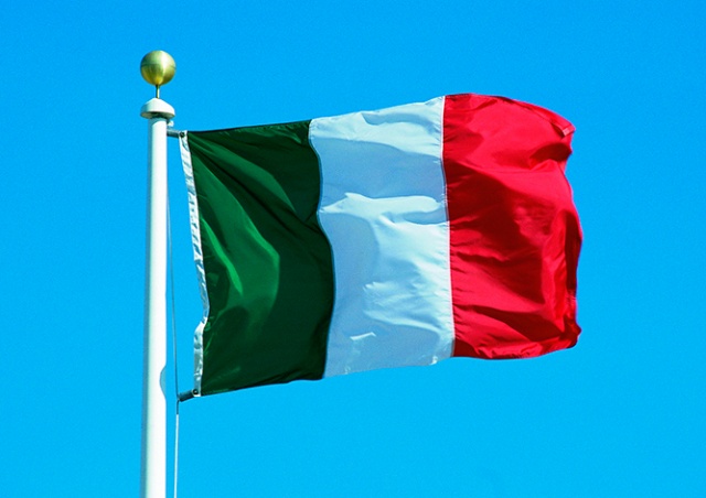 Власти Италии уточнили, из каких стран там ждут туристов
