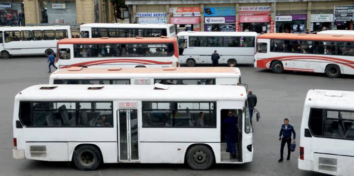 В Баку изменена схема движения автобусов по 27 маршрутам