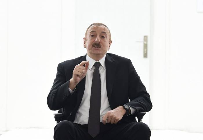 Президент Ильхам Алиев: Тот, кто зарится на имущество, продовольственный паек бедных, - предатель

