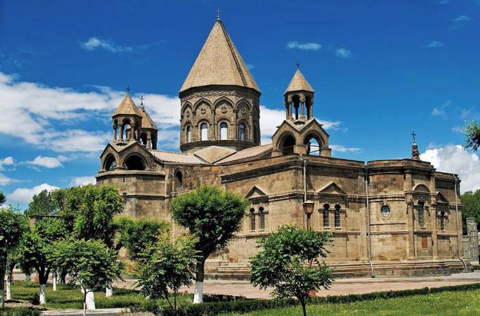 Украли, а спрятать не успели: Tюркские названия крупных городов Армении