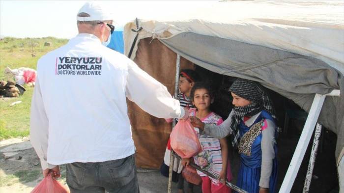 Турецкие врачи оказали помощь нуждающимся в Африне
