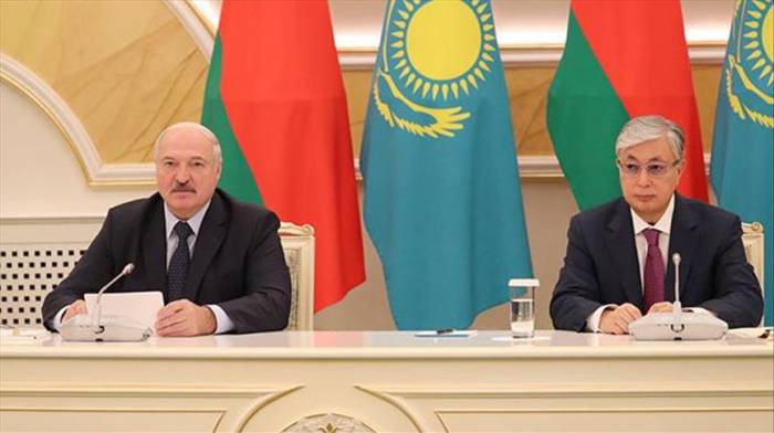 Лидеры Беларуси и Казахстана обсудили саммит ЕАЭС

