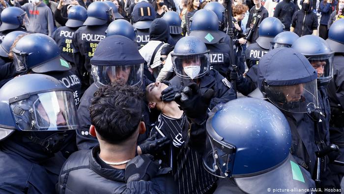 Десятки демонстрантов задержаны в Берлине
