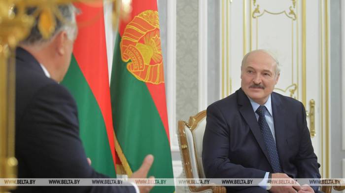 Беларусь готова поделиться с Венгрией опытом в строительстве АЭС - Лукашенко

