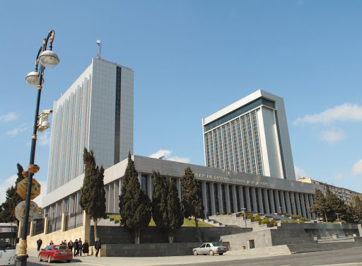 Парламент Азербайджана обсудит сегодня семь вопросов
