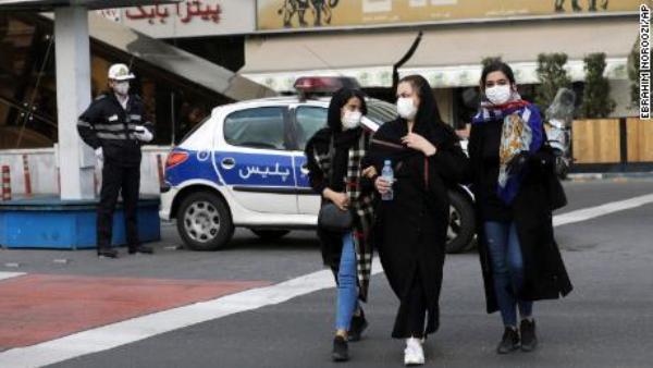 В Иране ввели обязательное ношение масок в общественных местах
