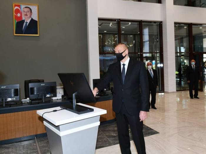 Президент Азербайджана принял участие в мероприятии по вводу в эксплуатацию тепловой электростанции "Азербайджан" 

