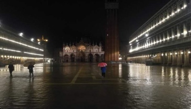 Четверть Венеции оказалась затоплена из-за нетипичного прилива в июне
