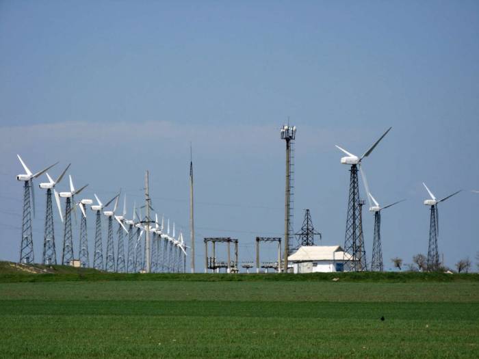 Половина потребляемой электроэнергии в Азербайджане должна вырабатываться возобновляемыми источниками - Минэкологии