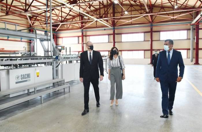 Президент принял участие в открытии завода по производству строительных материалов в Гяндже - ФОТО