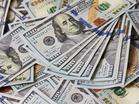 Спрос на валютном аукционе в Азербайджане достигает $45 млн
