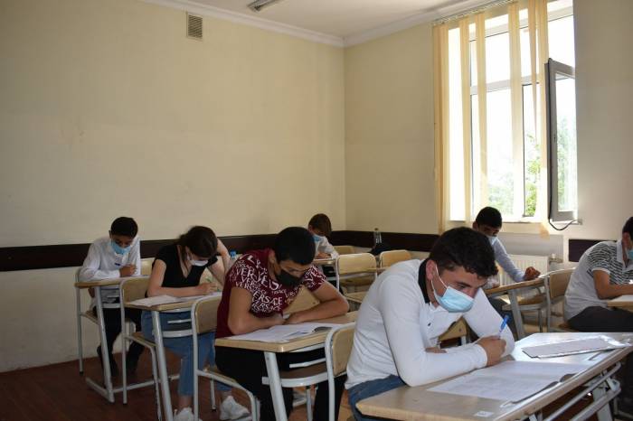 Сегодня в Азербайджане пройдет очередной тур выпускных экзаменов
