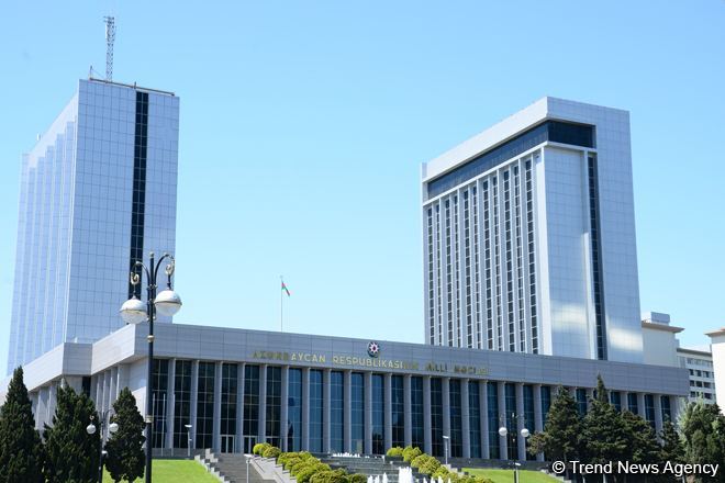 Парламент Азербайджана рассмотрит сегодня шесть вопросов