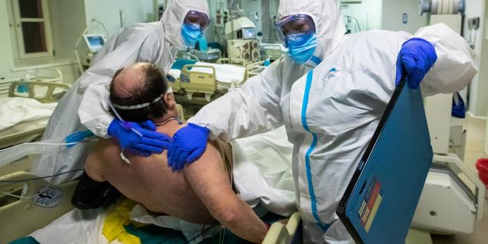 Ученые США объяснили, почему мужчины переносят коронавирус тяжелее