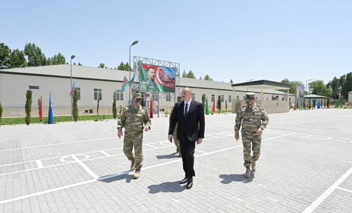 Ильхам Алиев побывал в Н-ской воинской части на территории Агдамского района
