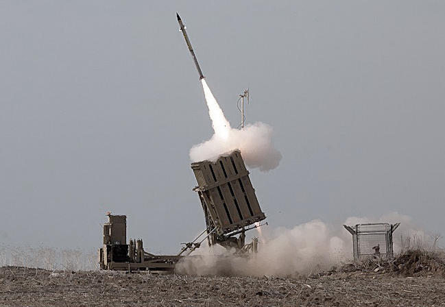 Израильские ПВО перехватили ракету, запущенную из сектора Газа