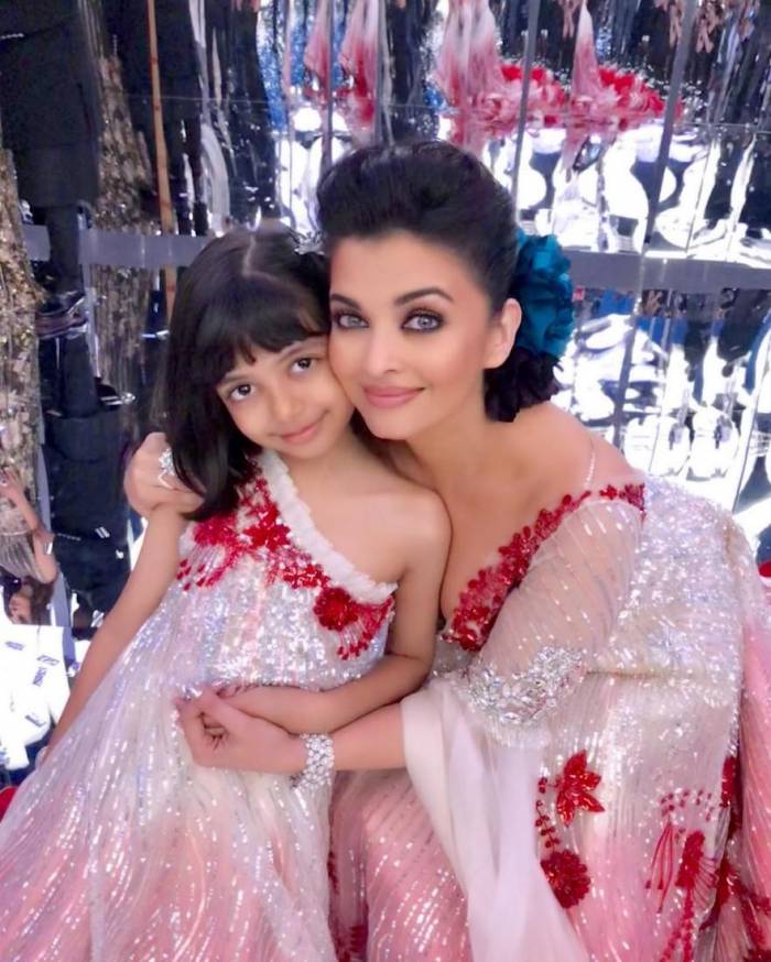 Индийская актриса Айшвария Рай и ее дочь заразились коронавирусом